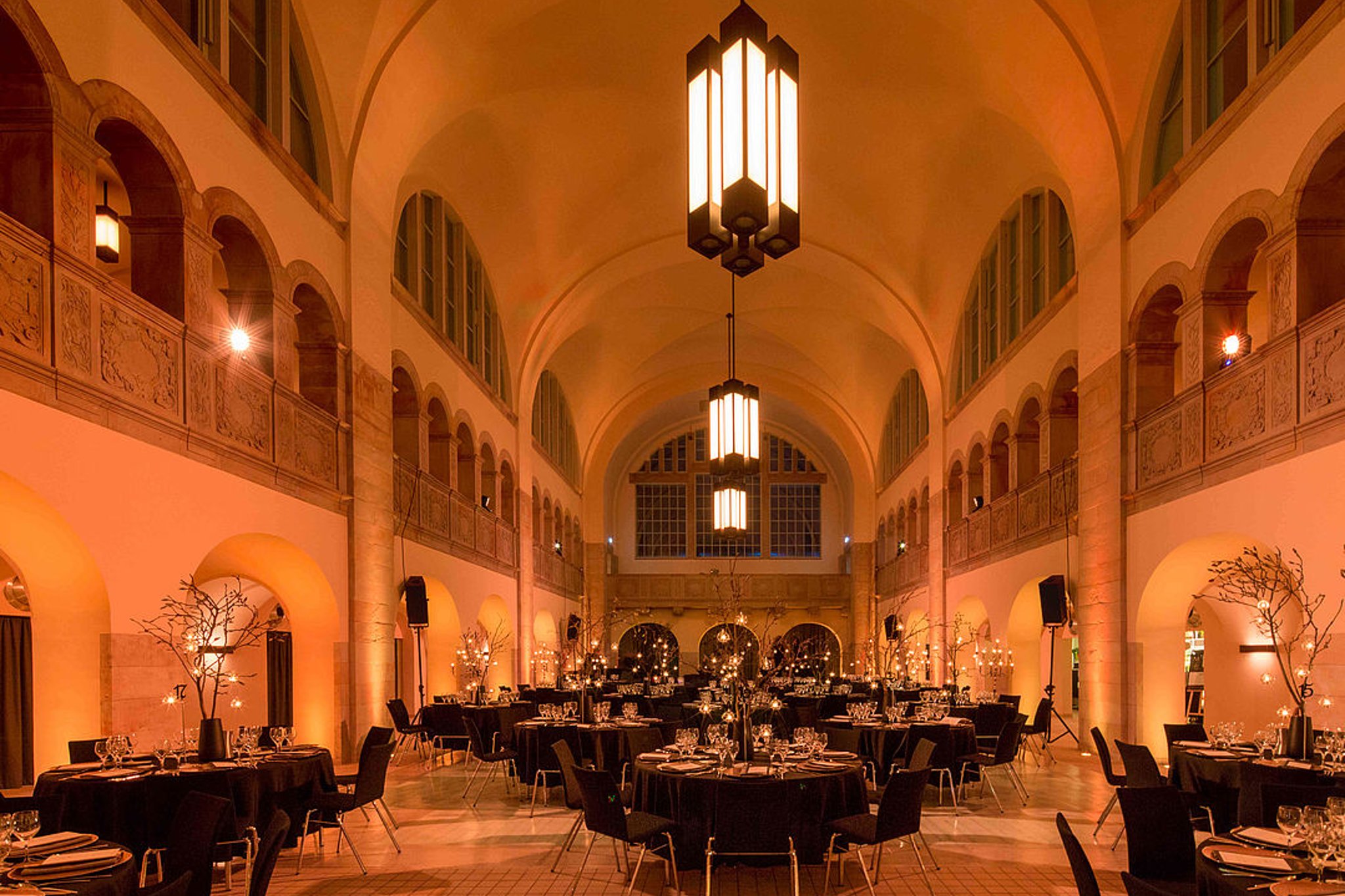 Eventlocation \, image size:2048x1364